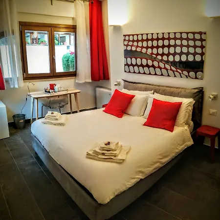 Civico 7 Holiday Rooms-3
